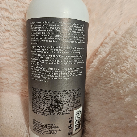 Livingproof shampoo - Picture 2 of 6